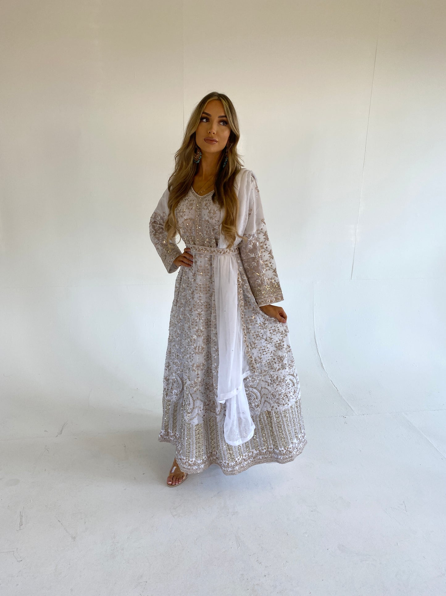 EIRA-KAYENAT PRET white style
