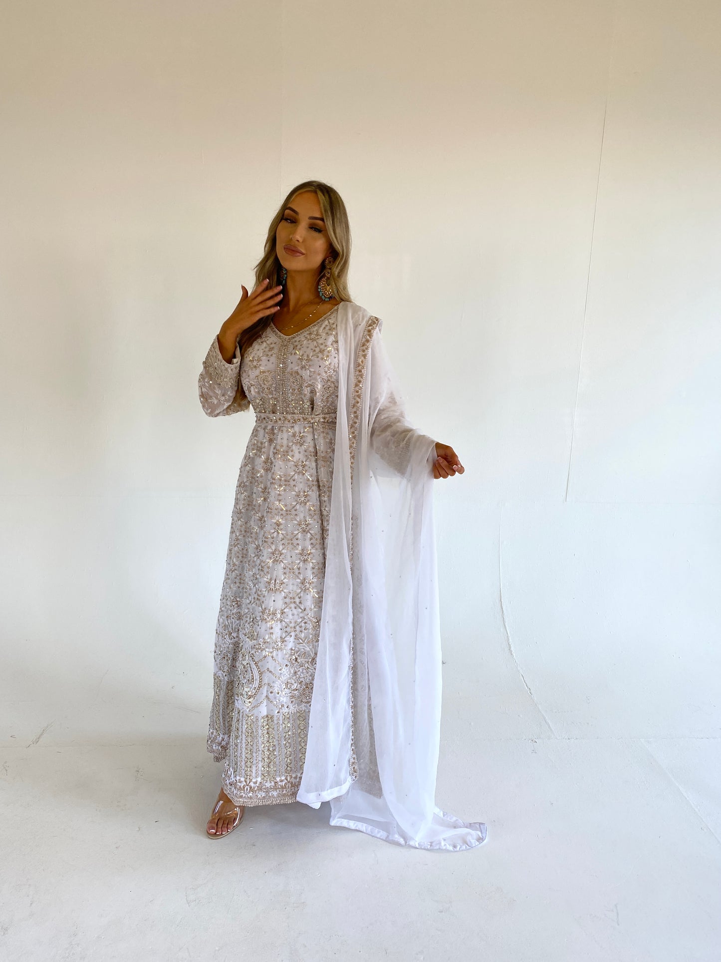 EIRA-KAYENAT PRET white style