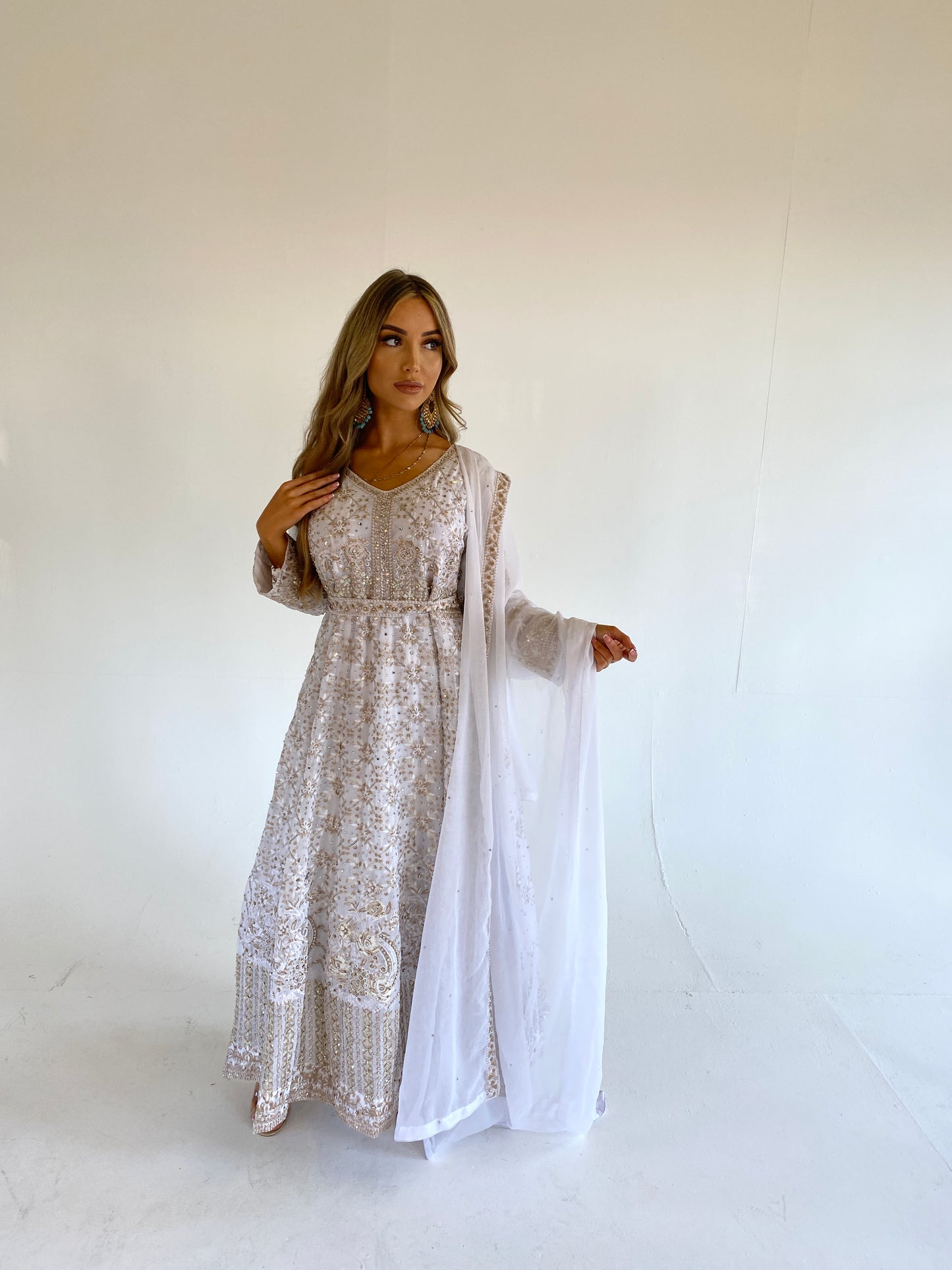 EIRA-KAYENAT PRET white style