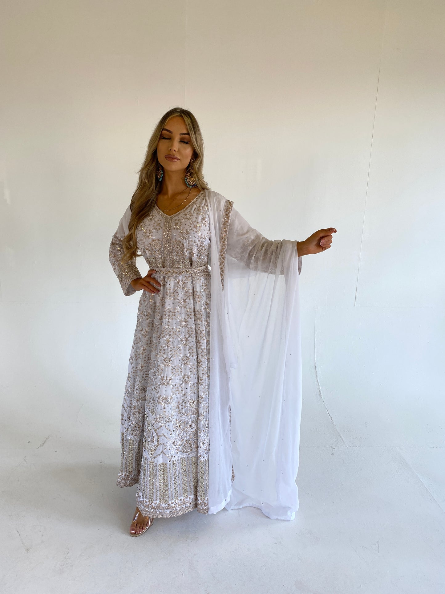 EIRA-KAYENAT PRET white style