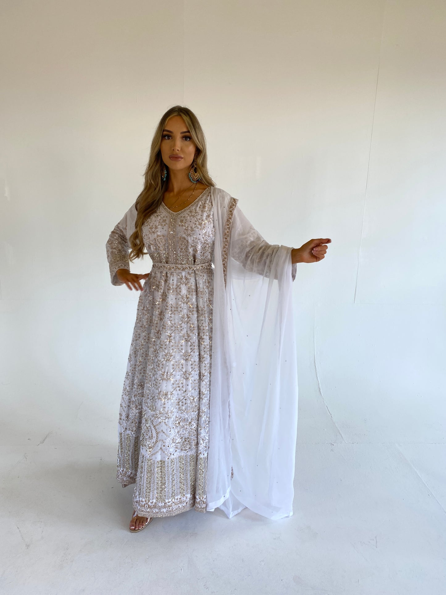 EIRA-KAYENAT PRET white style