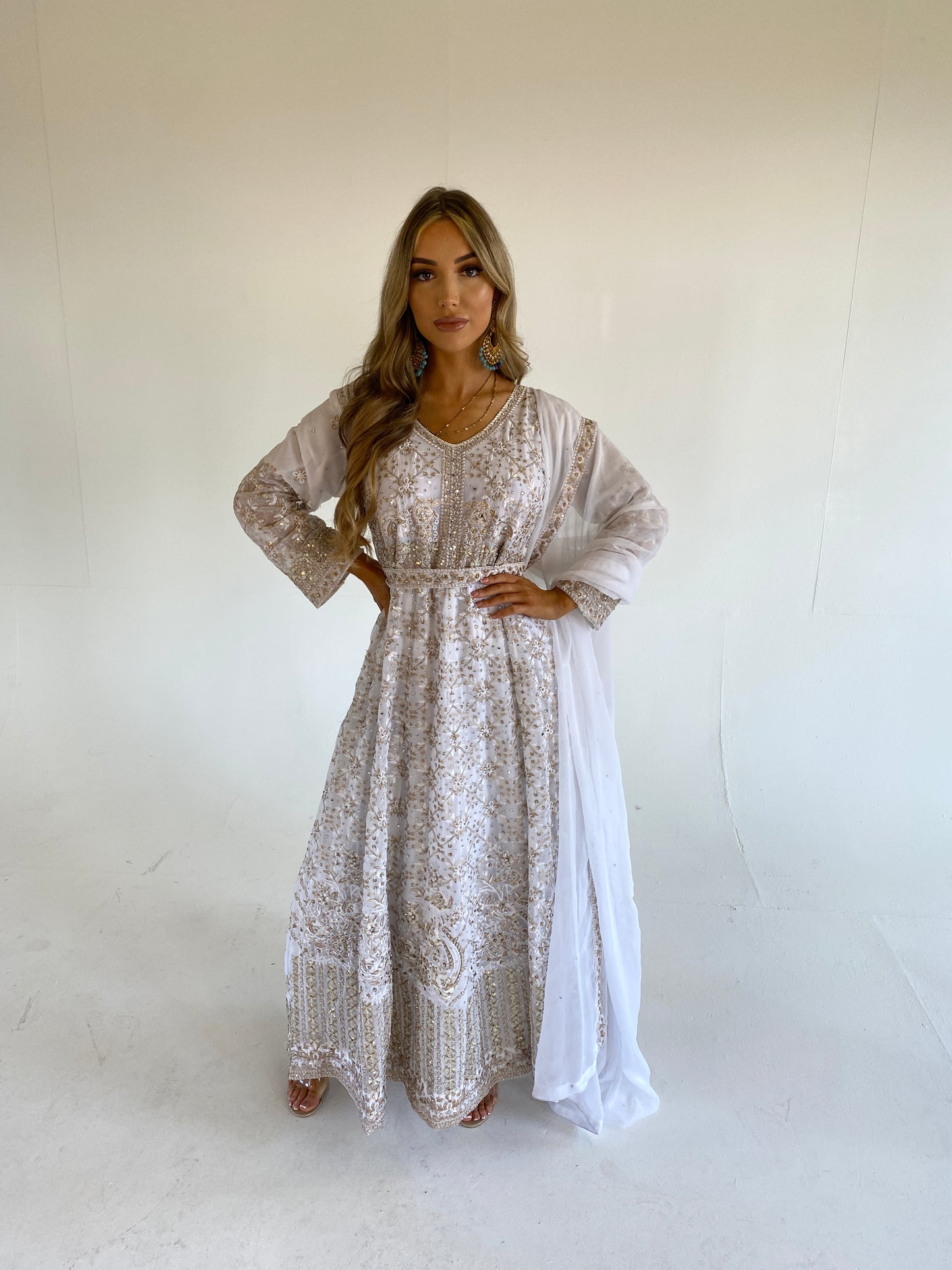 EIRA-KAYENAT PRET white style