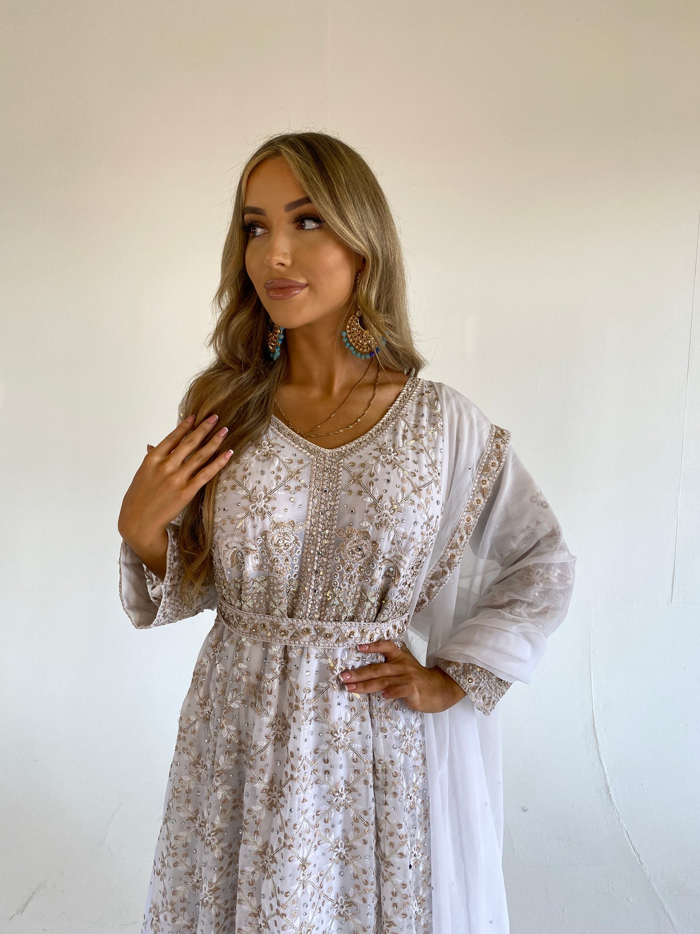 EIRA-KAYENAT PRET white style