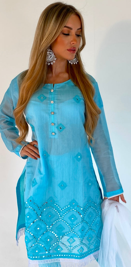 TARAH turquoise lawn style