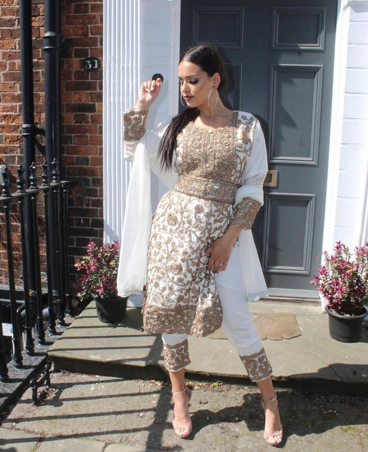 ARIA white and bronze gold style