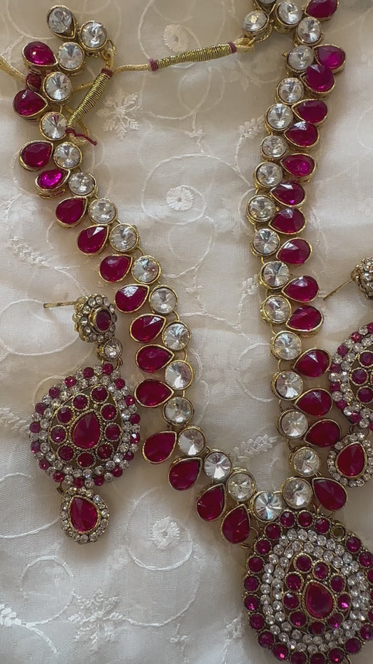 IZA fuschia pink and gold set